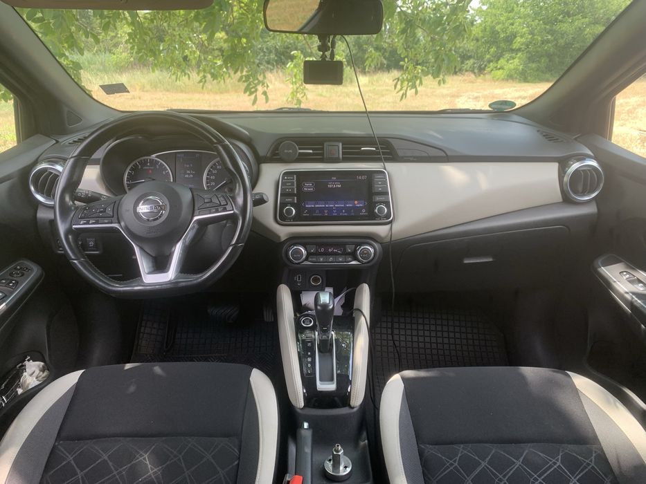 Vând Nissan Micra