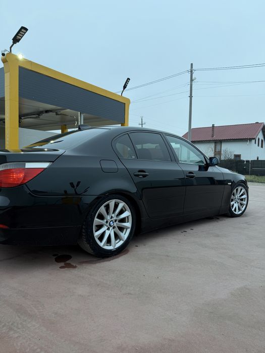 BMW 525i benzina cash sau variante