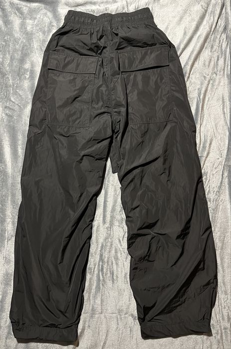 Pantaloni Made By Society