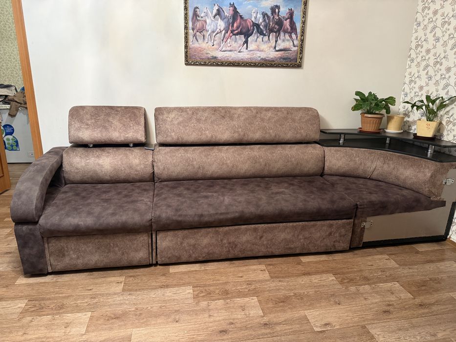 Продаю диван в отличном состоянии