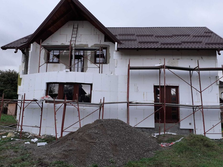 Echipa meseriași serioasă