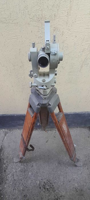Teodolit Carl Zeiss Jena Theo 120