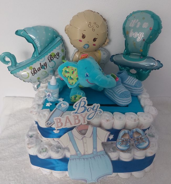 Cutie dar botez și tort decorativ din pampers