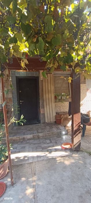 Casă renovată în 2020, teren 1.354 mp – Ghindeni, Dolj