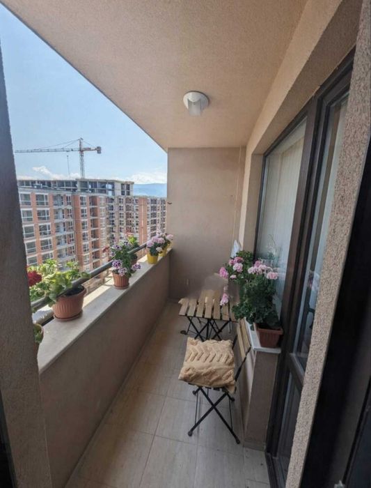 Дава се под наем Двустаен апартамент в Пловдив, Център - 68 кв.м за 408 € - Снимка #2