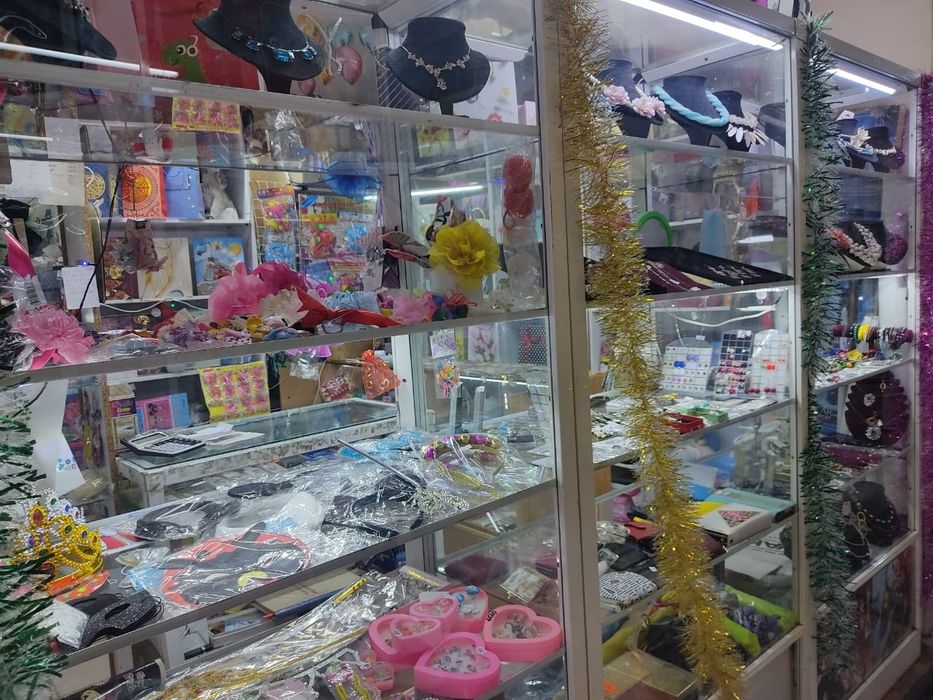 Продам отдел в торговом доме