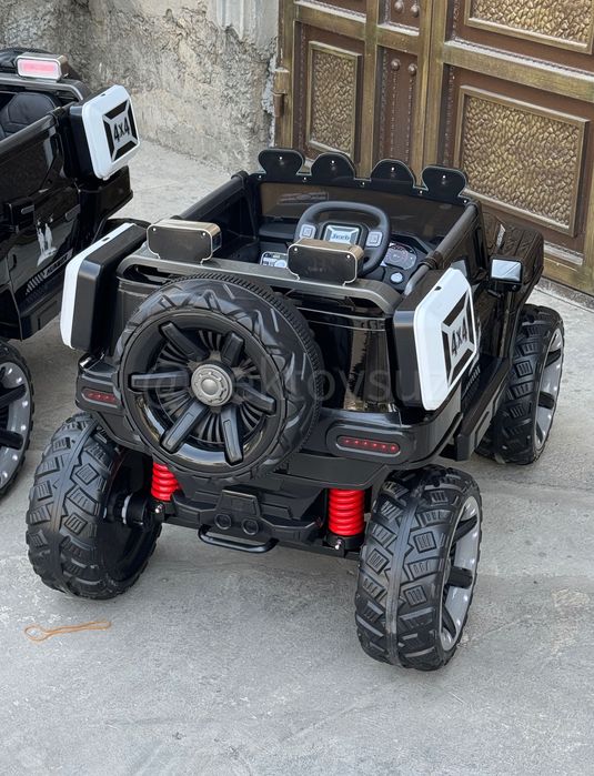 Детский электромобиль Jeep 12V 4x4 UTV с пультом 2 места EVA колёса