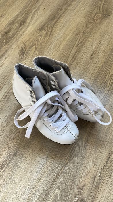 Коньки фигурные 31-32