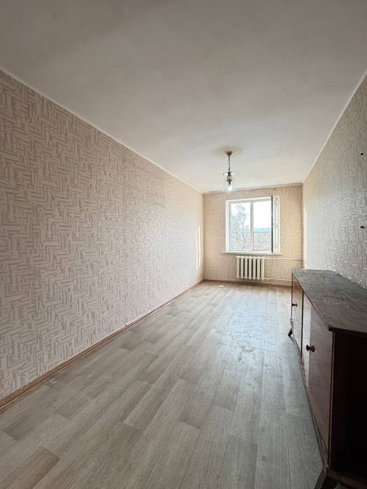 Чиланзар 1 квартал ул.мукимий 2 комнатная 65500