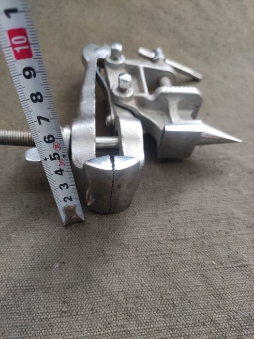 Продавам Малко менгеме с наковалня