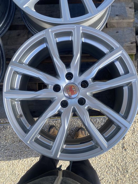 18 цола 5 х 112 мм Мерцедес , Фолксваген , Сеат , Ауди , VW