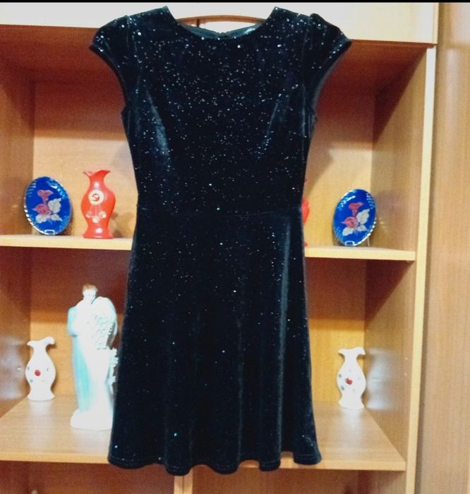 Rochie midi din catifea elastica