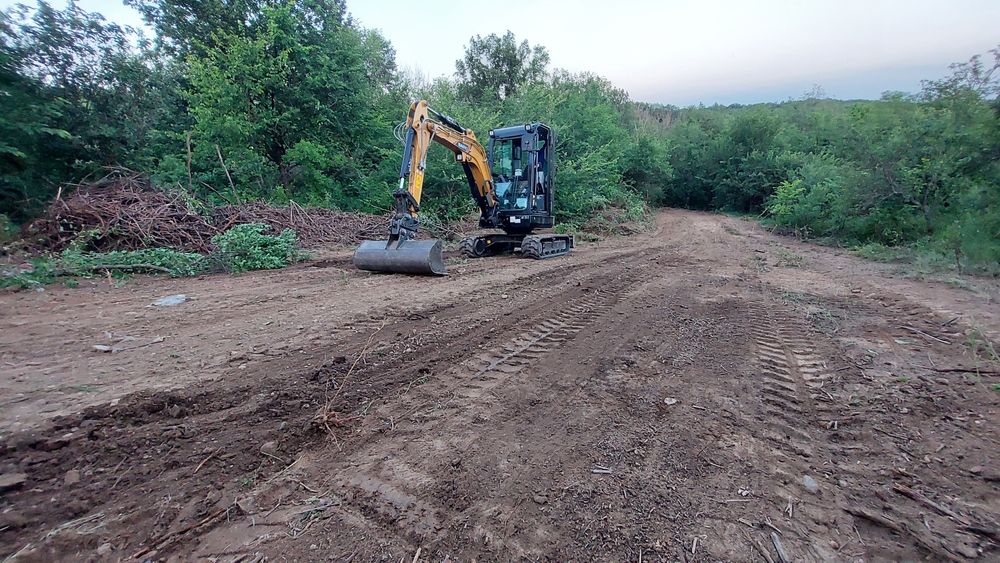 Inchiriez  miniexcavator 2.8 tone- utilaj NOU, Transport agregate