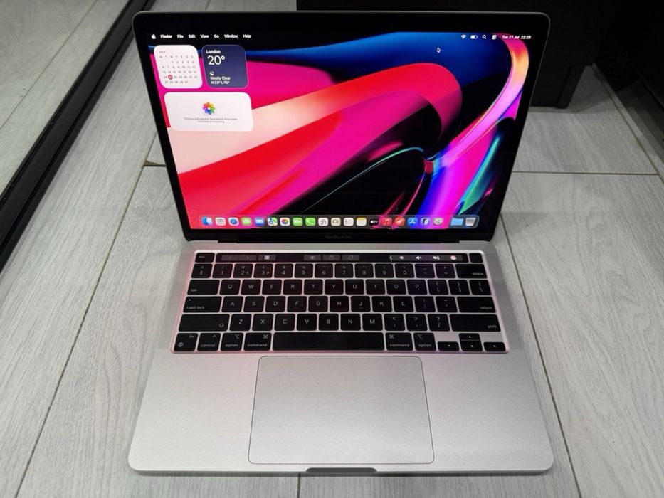 MacBook Pro 13.3” M2