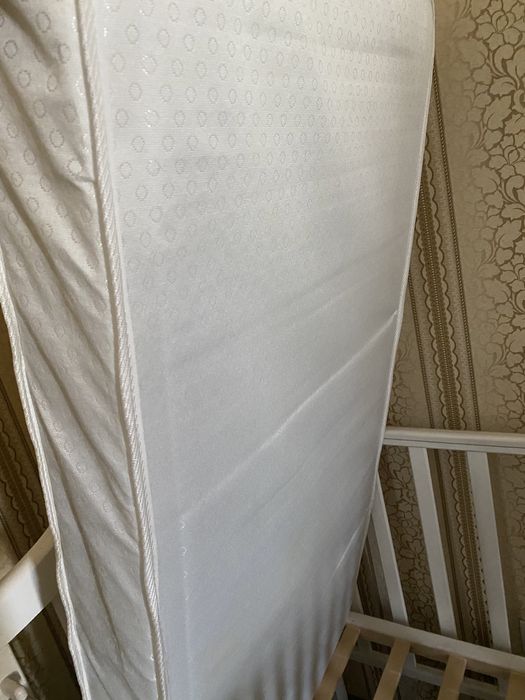 Продам детский манеж 35000 тг