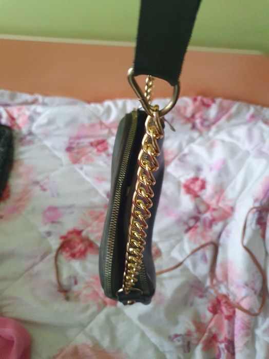 дамска чанта с регулируема дръжка