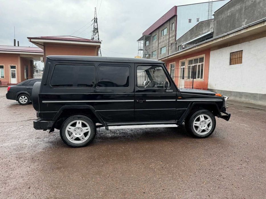 Срочно продается MERCEDES BENZ 290CD.