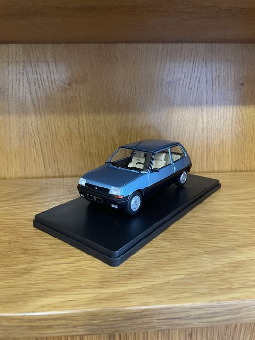 Machetă Renault 5 GLT (1985) Whitebox 1/24