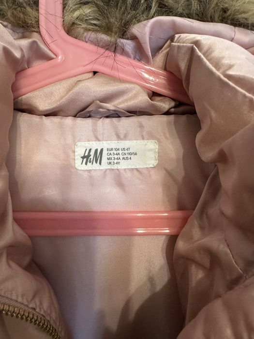 Продам куртку для девочки