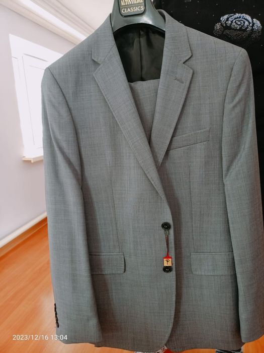 Костюм мужской классический