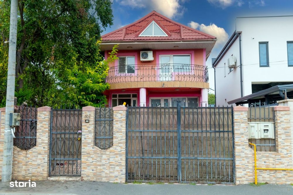 Casa de vanzare Str. 8 Martie | Piscina | Garaj | Teren 330 mp