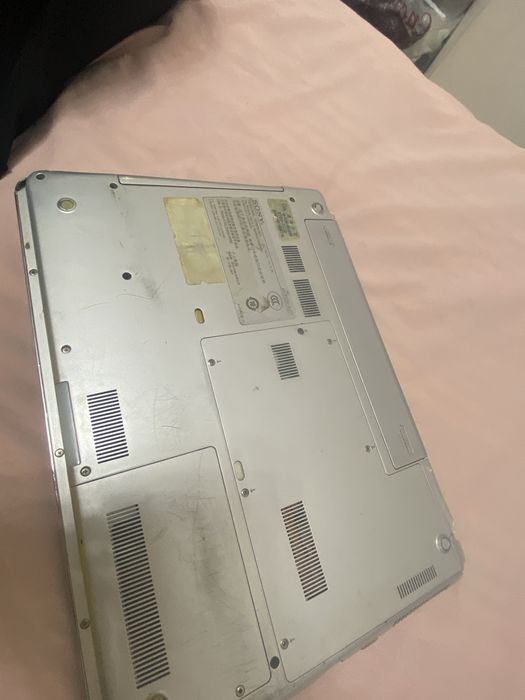 Продам старый ноутбук SONY