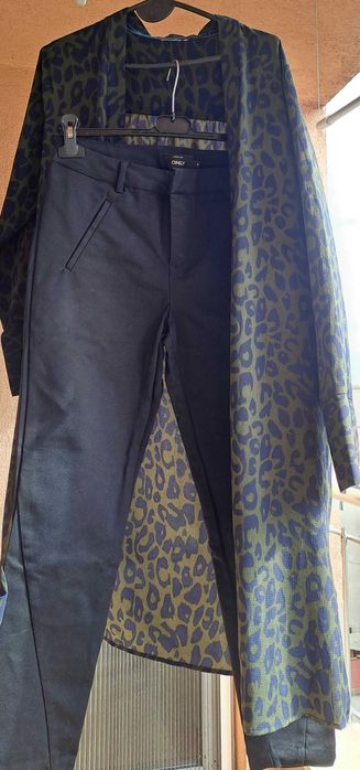 Нов сет от панталон и туника,р-р С/м