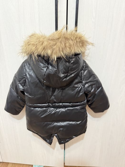 Продам детскую куртку