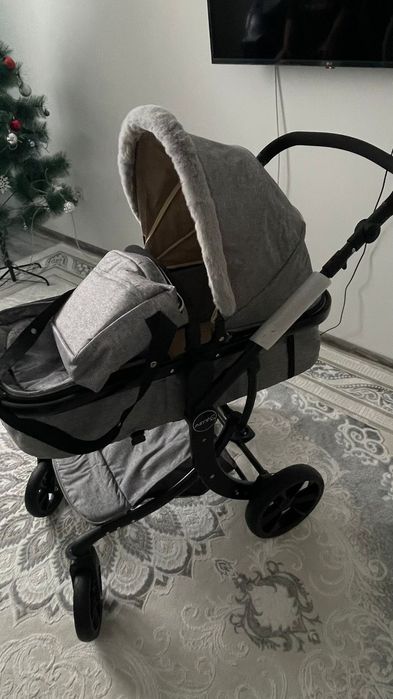 Детская коляска новая