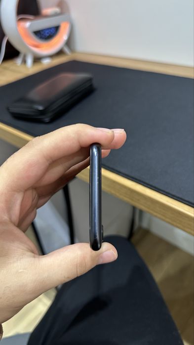 Iphone Se 2 sotiladi