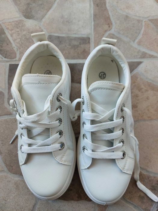 Дамски обувки, кецове 37 номер