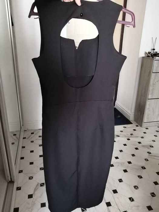 продам черное платье