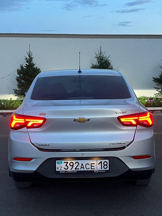 Chevrolet Onix premier