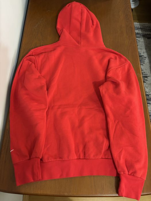 Чисто нов Nike суичър!!