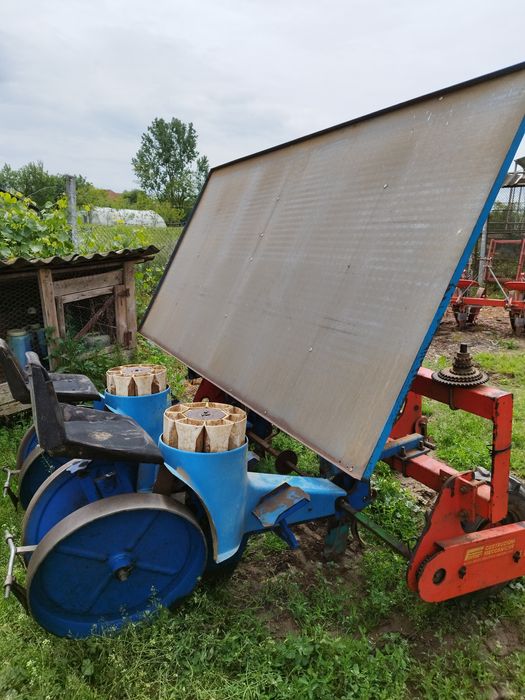 Plantatoare rasaduri