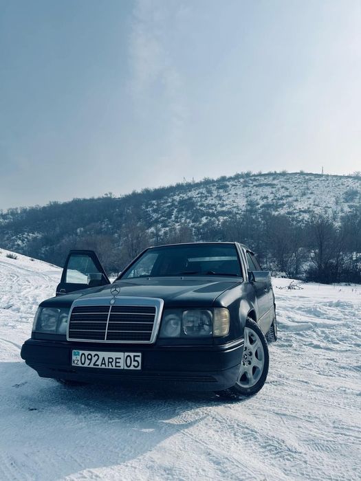 Мерседес 1 9 92года 3литра