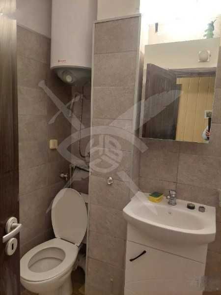 Дава се под наем Тристаен апартамент в Пловдив, Център - 70 кв.м за 598.23 € - Снимка #5