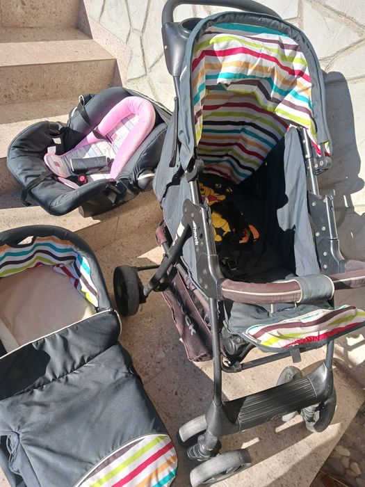 Детска количка с два коша 3 в 1