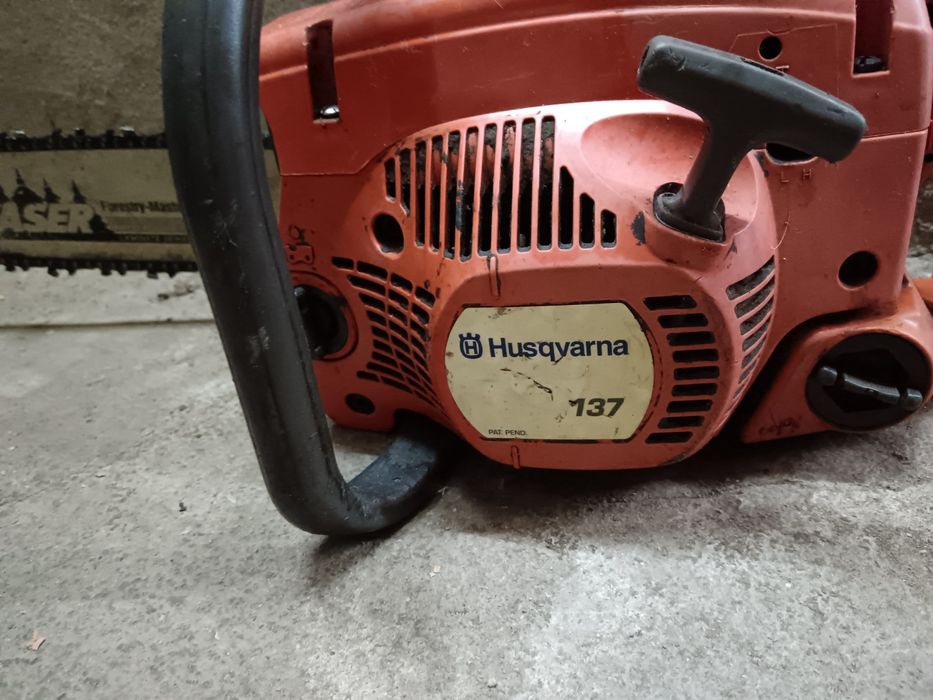 Husqvarna 137 работи без проблем
