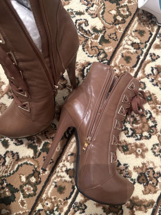 Ботильоны клричневые, удобные