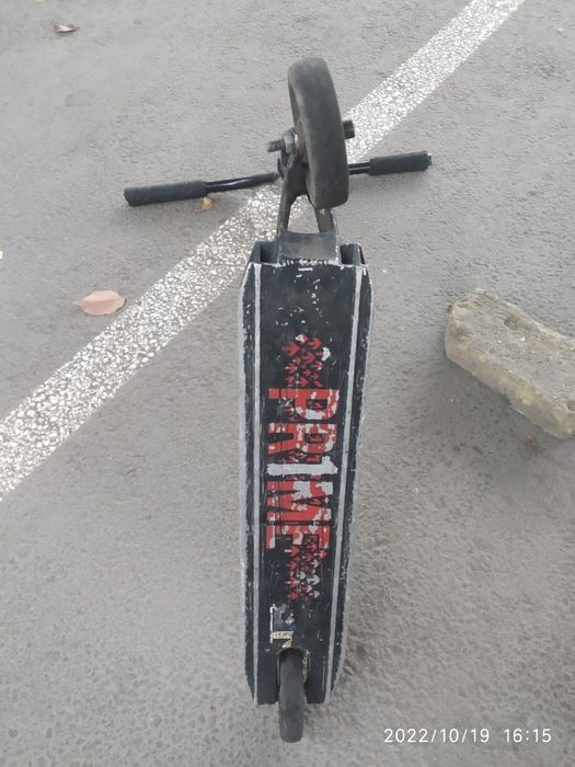 Продам трюковой самокат