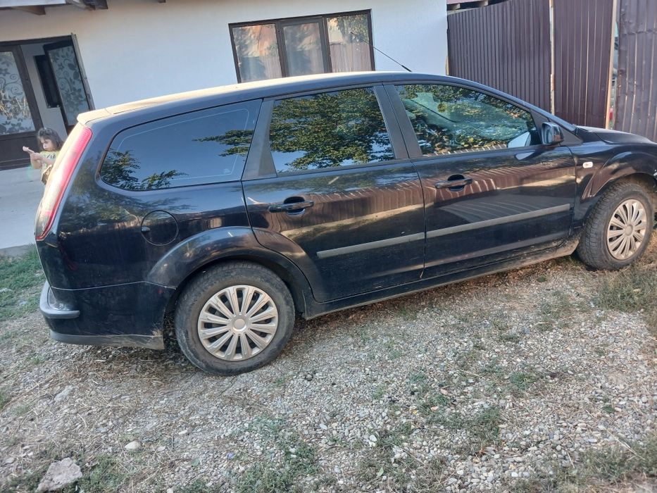 Vând masina ford focus 2007 1.6 motorina