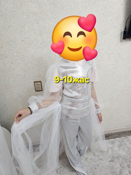 Продам детские нарядные платья.