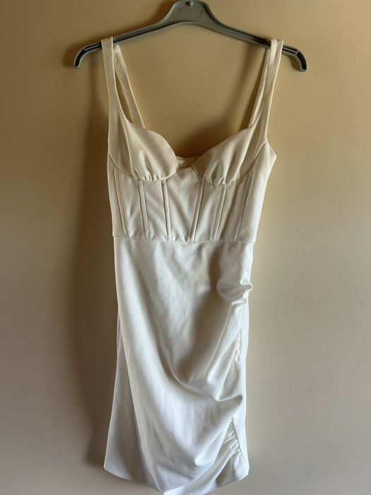 Чисто нова рокля на Zara