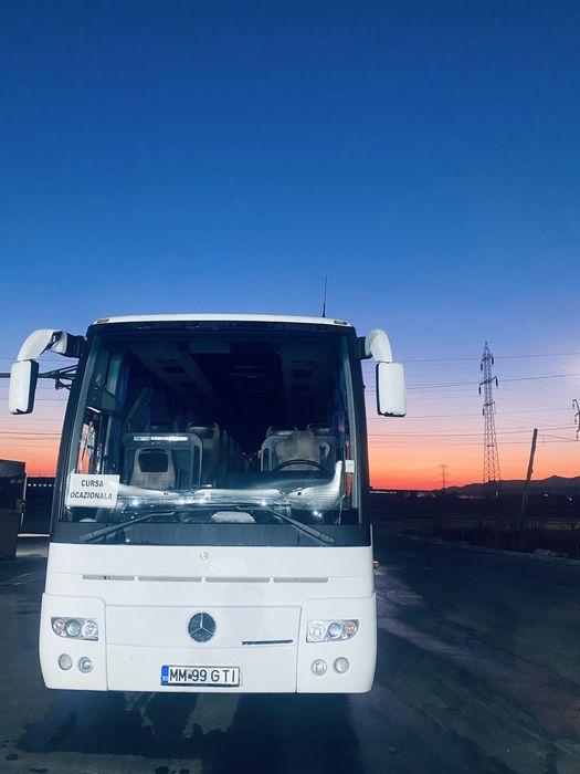 Închirieri autocare- transport persoane in regim ocazional