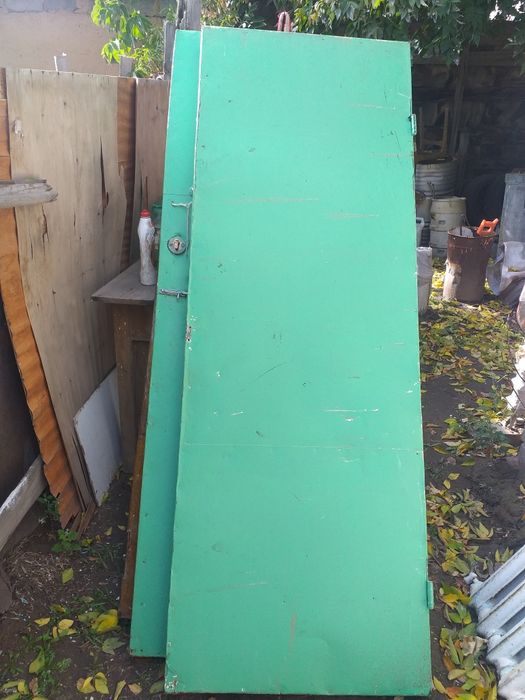 Продам двери разные