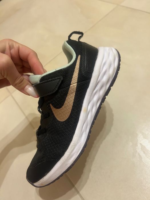 Nike детцки обувки