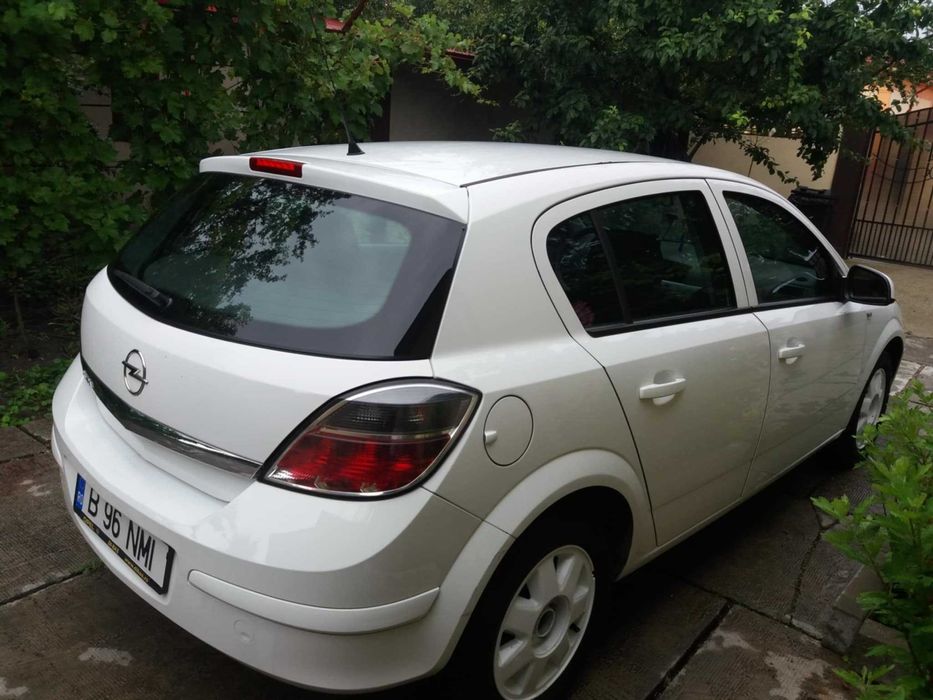 Opel astra H 1.6 benzina si gaz