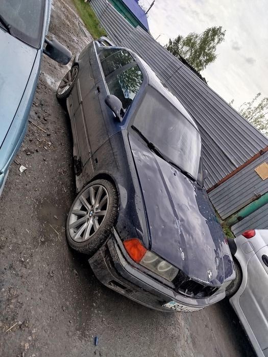 Срочно продам БМВ е36