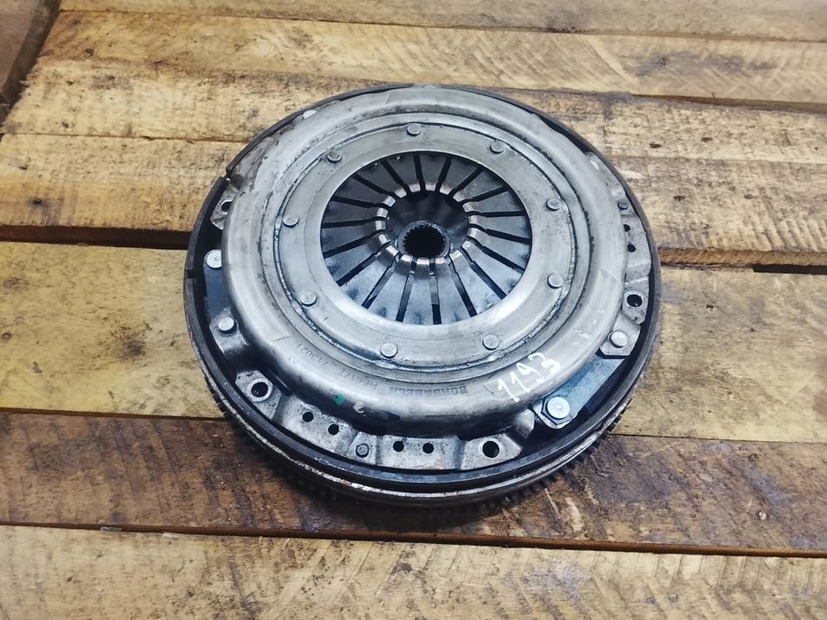 Kit ambreiaj volanta cu masa dubla AJM Volkswagen Passat B5 (1996 - 2000) 1.9 tdi 1.9 tdi AJM
